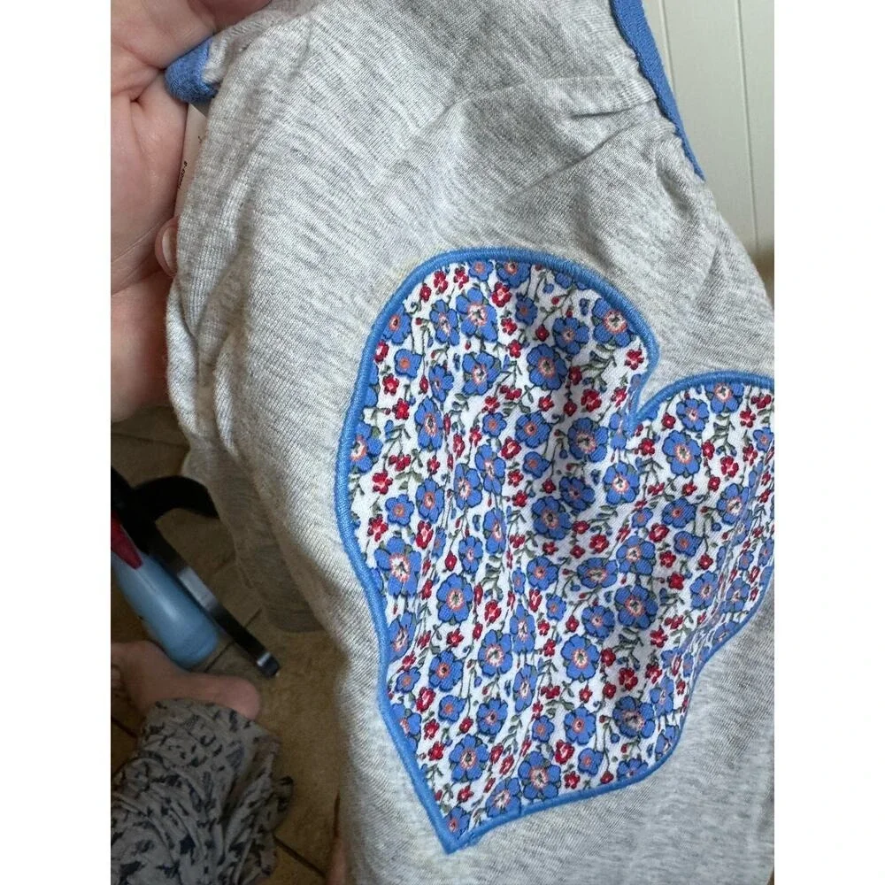 Old Navy Girls Top Sz 3-6 Mo Gray Blue Heart Floral Print‎ Applique Short Sleeve
